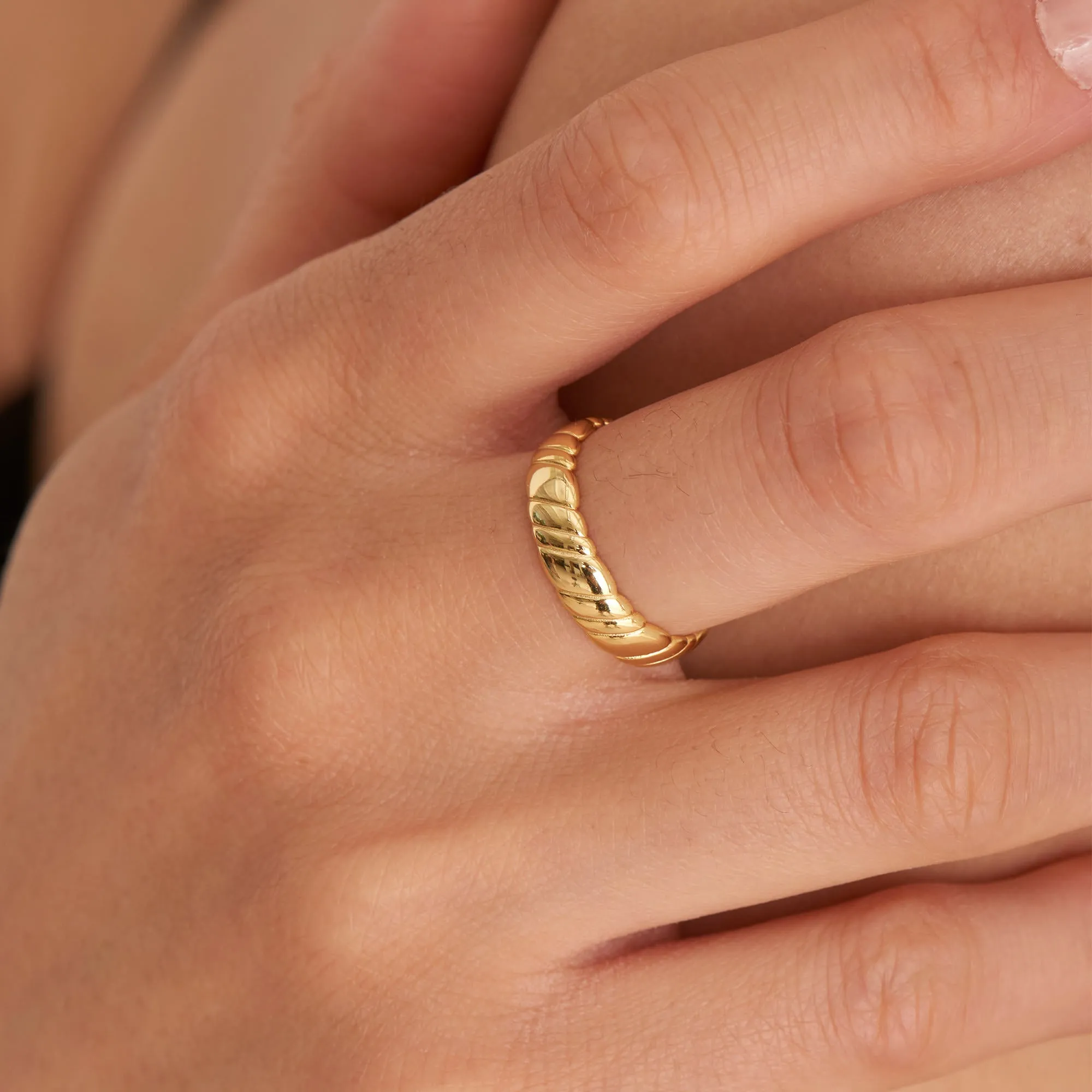 Ania Haie Smooth Twist Wide Band Ring