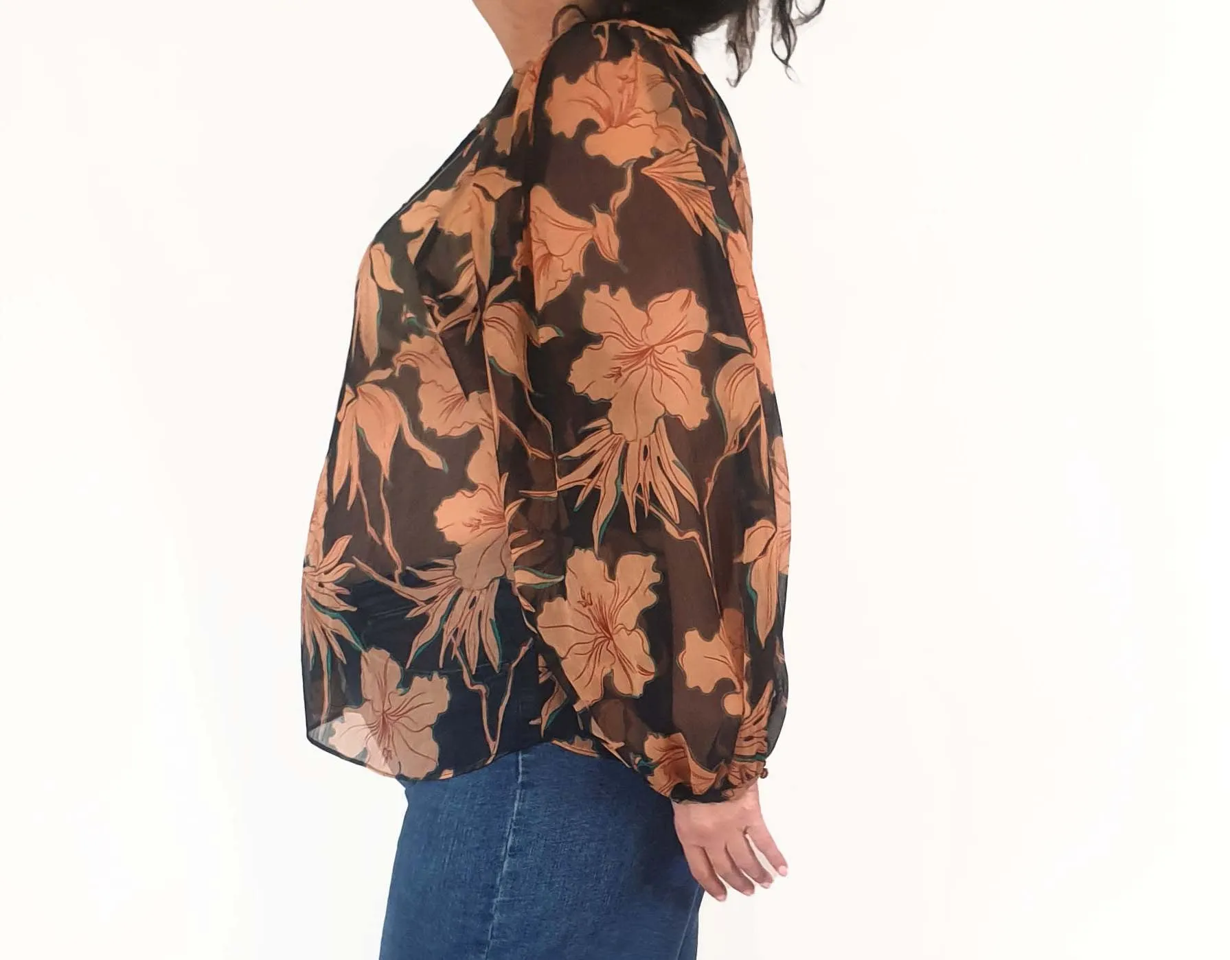 Country Road floral semi-sheer long sleeve top size 16