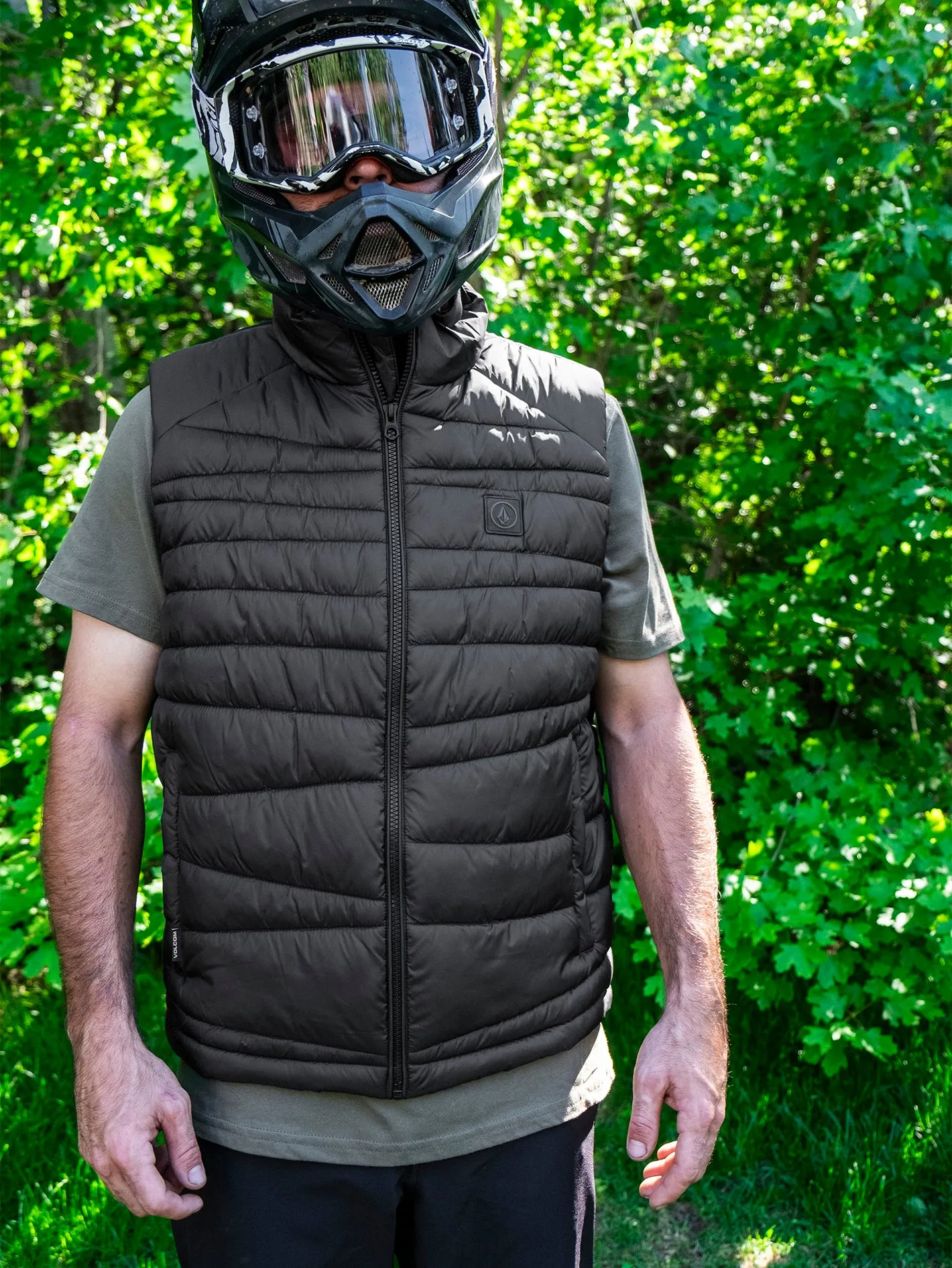 Earth Tripper Reversible Puff Vest - Black