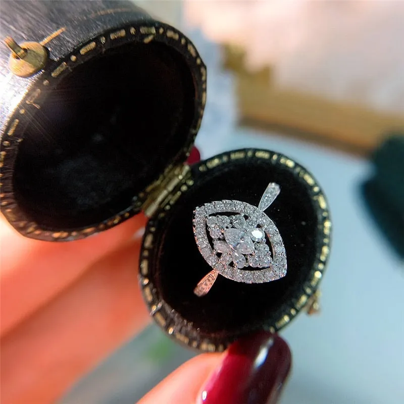 Luxury Leafy Almond Shape Ring