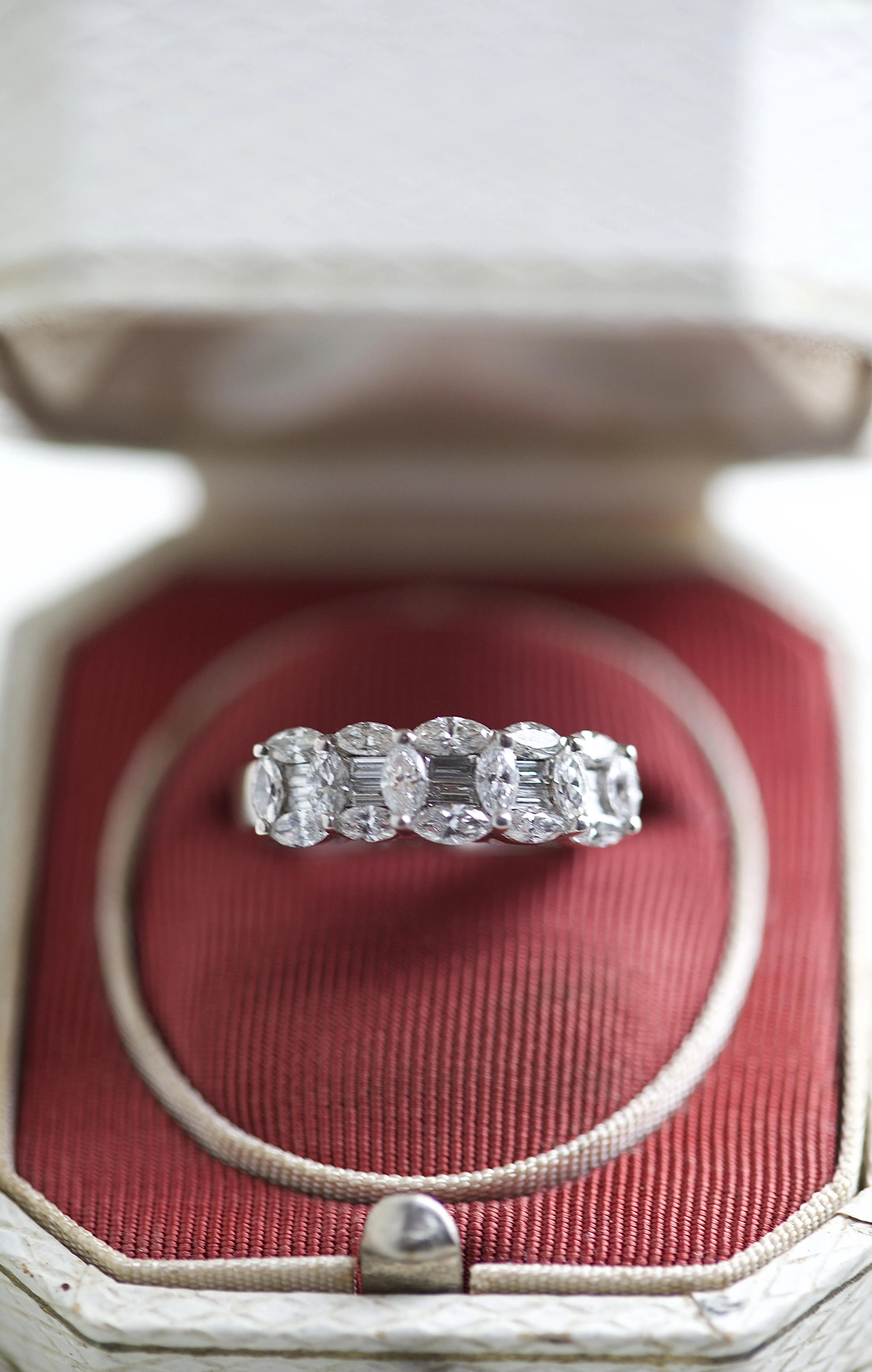 Modern 1.50 Carat Diamond White Gold Ring