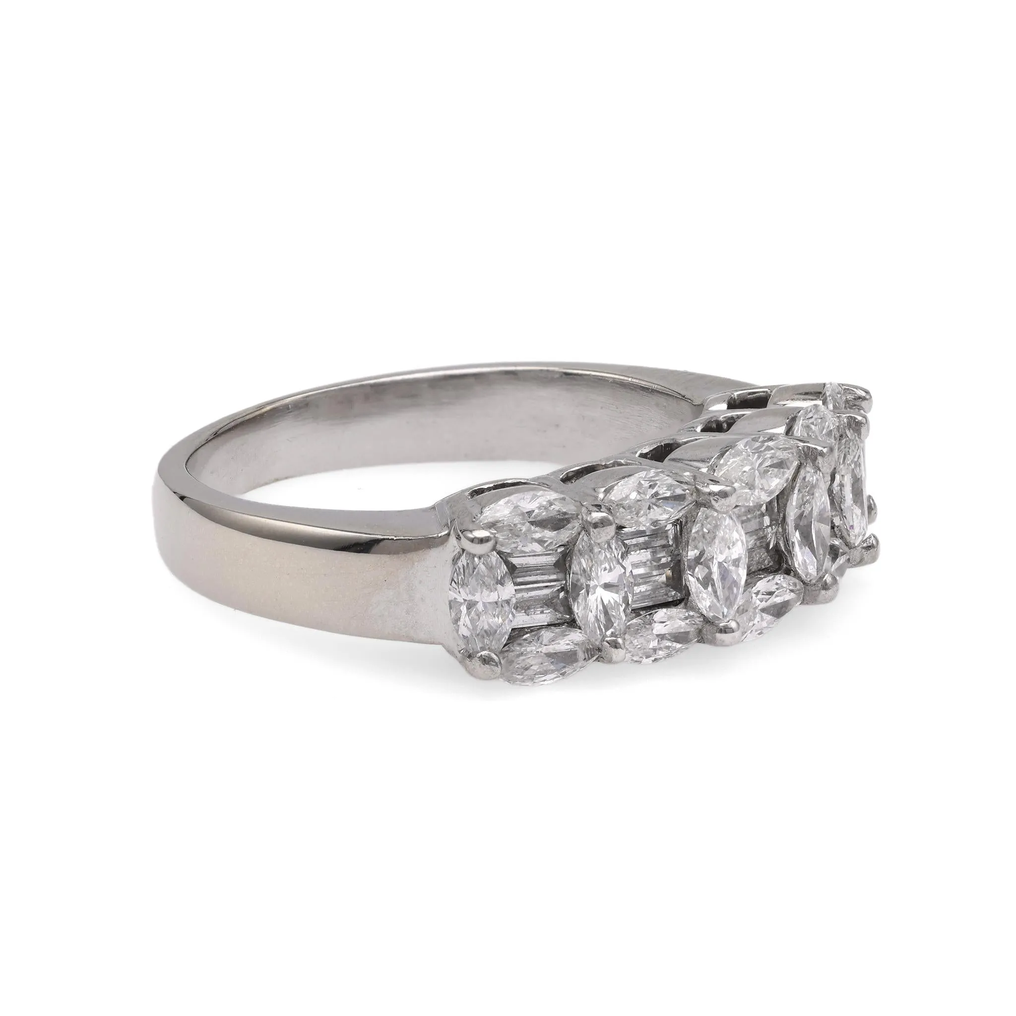 Modern 1.50 Carat Diamond White Gold Ring