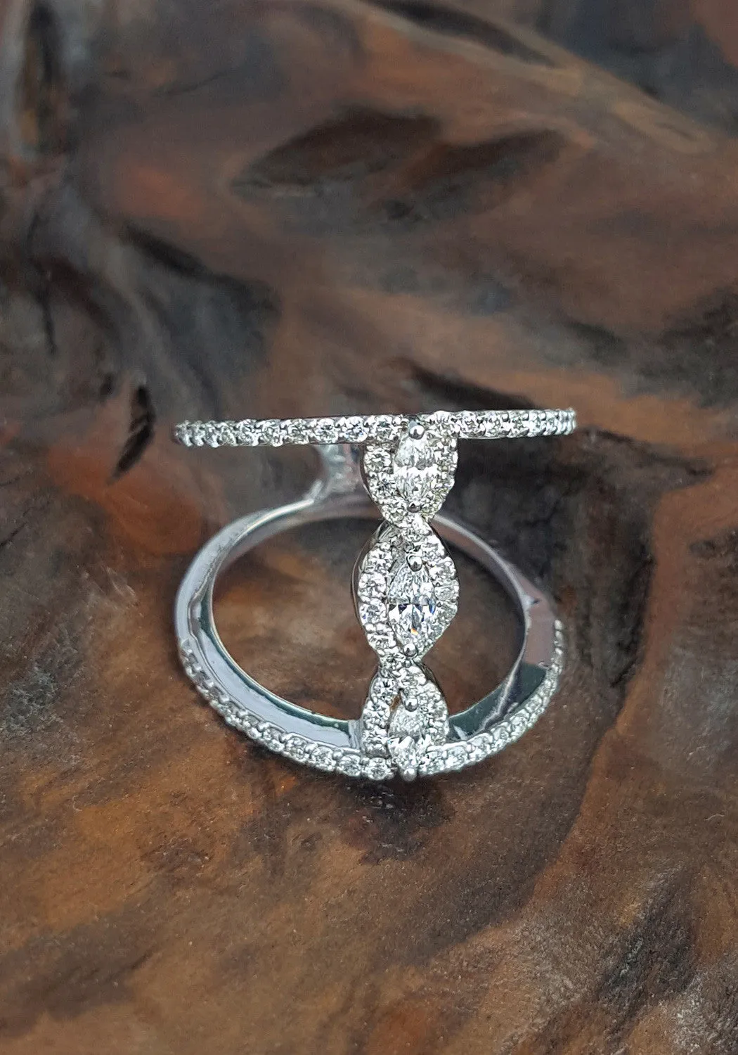 Oster Collection 18KWG 3 Diamond Bridge Double Ring