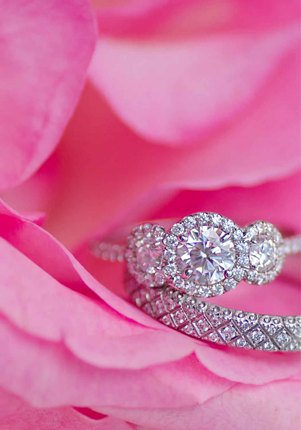 Rahaminov 18KWG Geometric Pavé Diamond Band