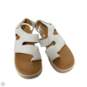 Sandals Flats By Born In White, Size: 8